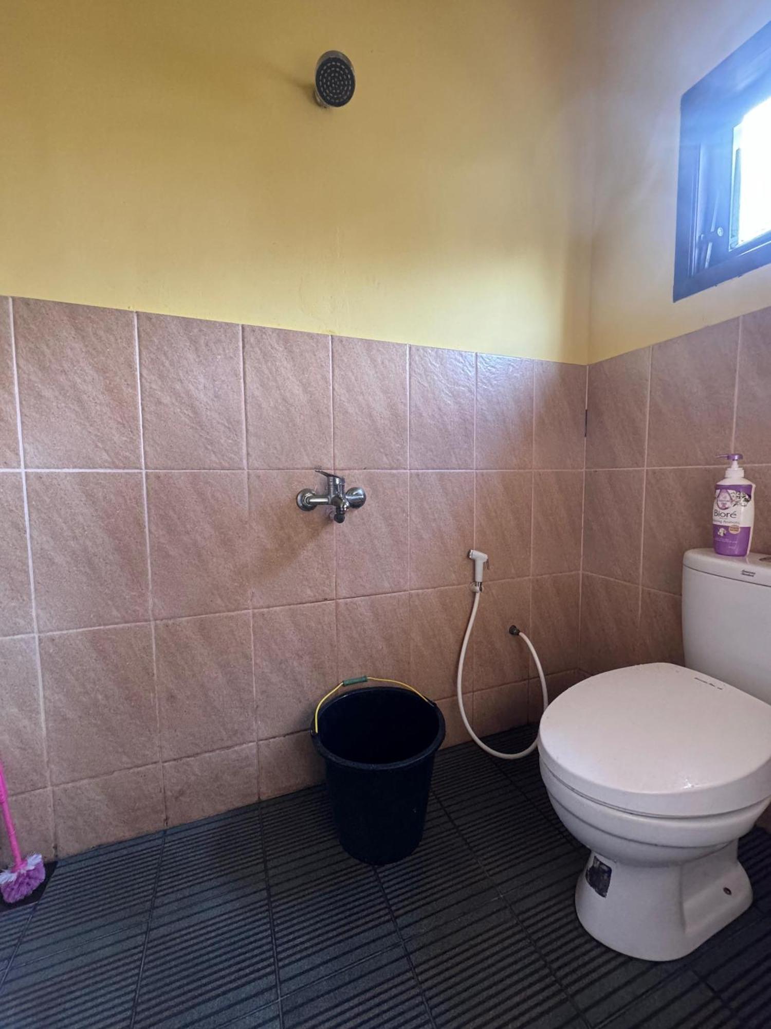 Bromo Edelweis Guest House Probolinggo Bagian luar foto